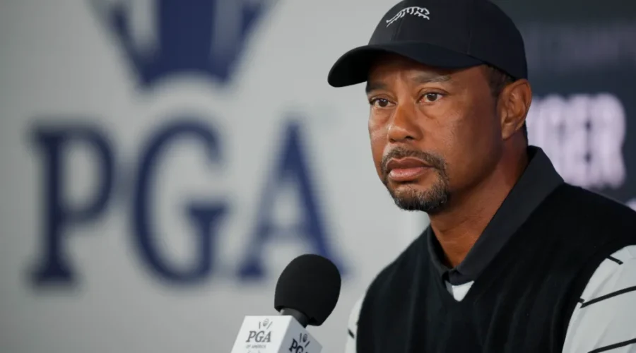 Stay updated with Tiger Woods’ performance on Thursday at the 2024 PGA Championship at Valhalla with live shot-by-shot updates